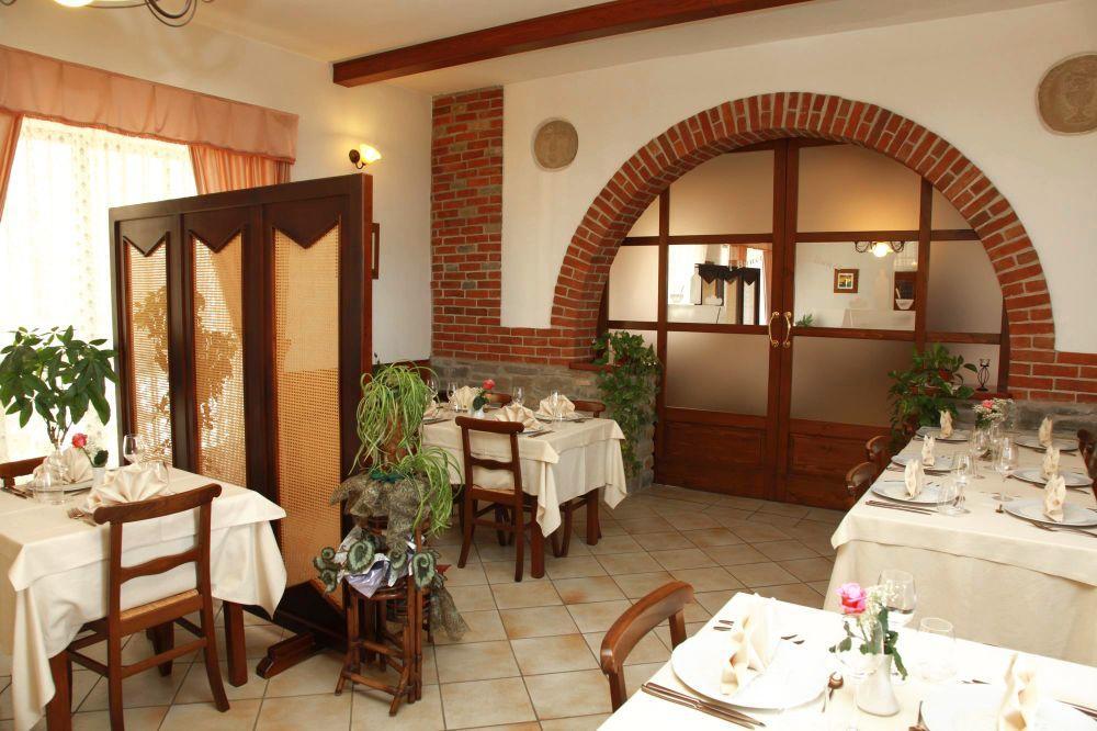 Ristorante Albergo 'L Bunet Cortemilia エクステリア 写真